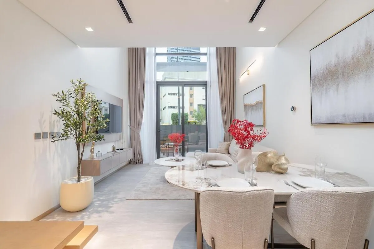 Elegant 1Bhk By Czechin Luxe Stay With Pool And Gym Dubaj Spojené arabské emiráty