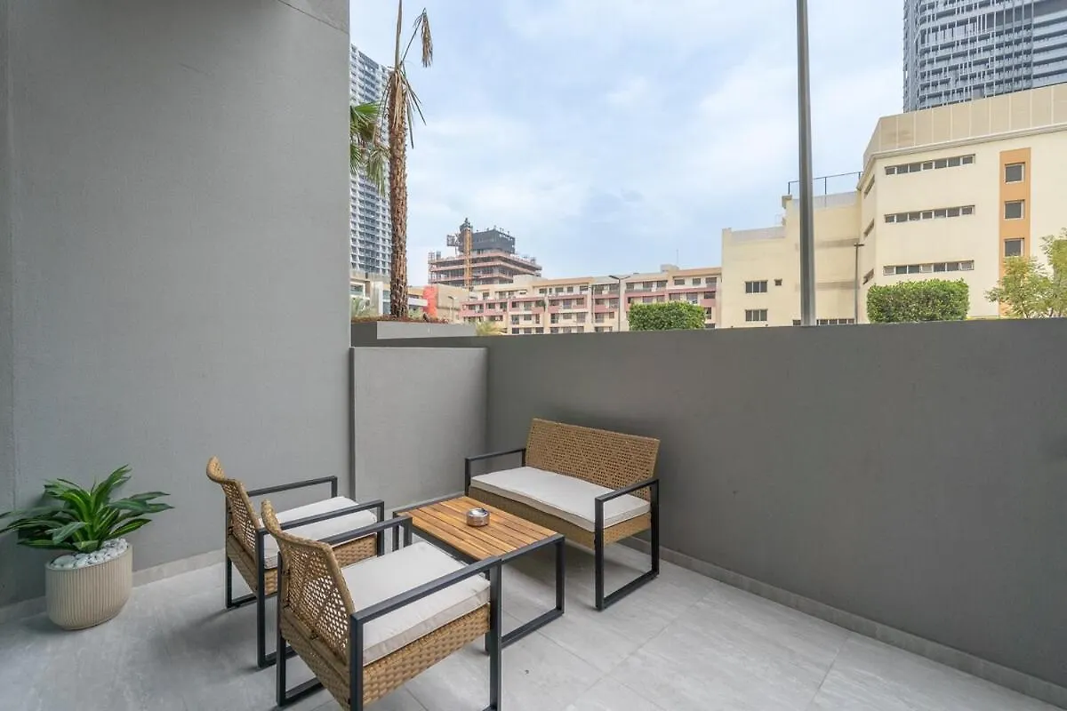 Elegant 1Bhk By Czechin Luxe Stay With Pool And Gym Dubai Apartment