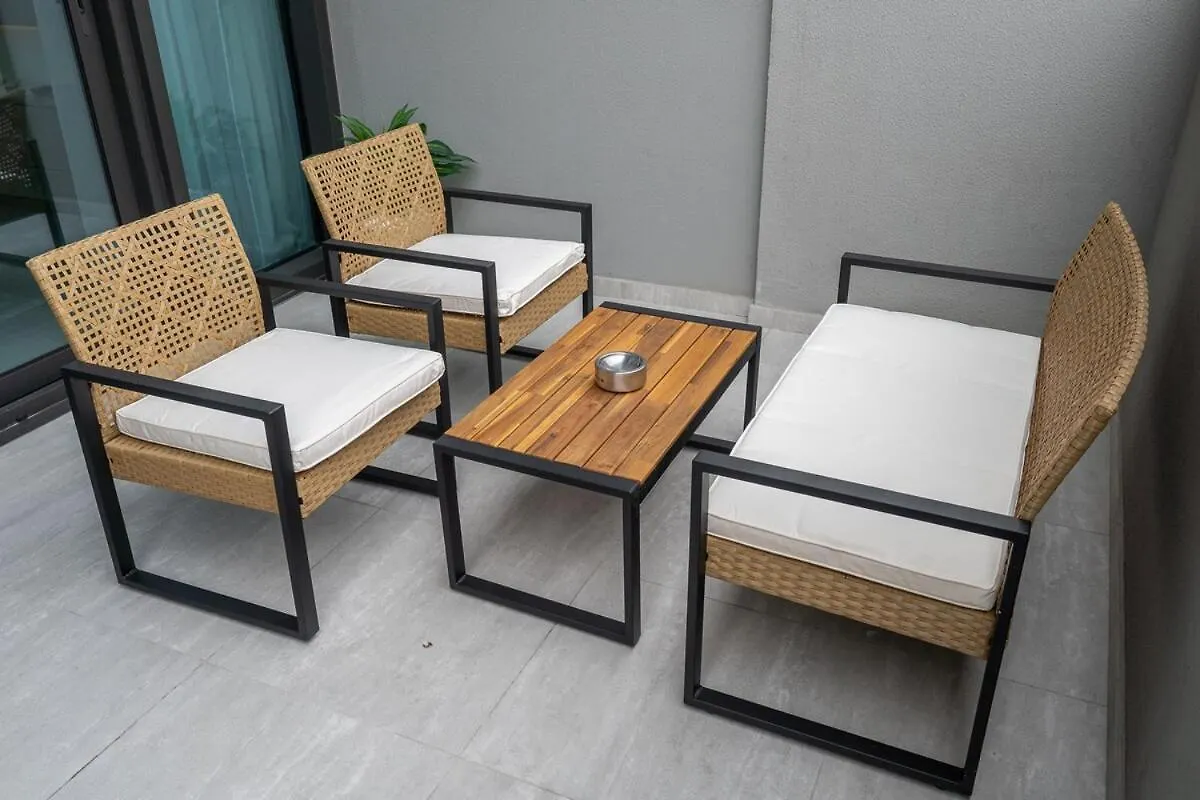 Elegant 1Bhk By Czechin Luxe Stay With Pool And Gym Dubai