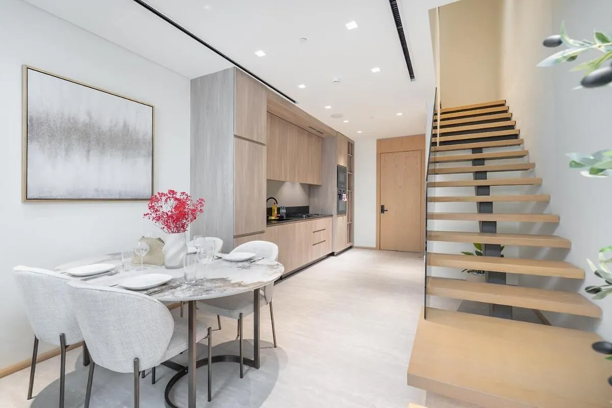 Apartment Elegant 1Bhk By Czechin Luxe Stay With Pool And Gym Dubai