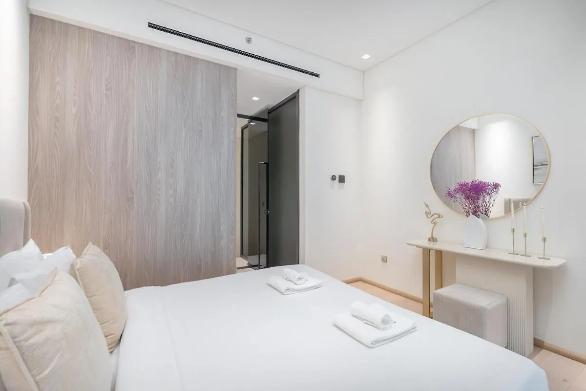 Elegant 1Bhk By Czechin Luxe Stay With Pool And Gym Dubai