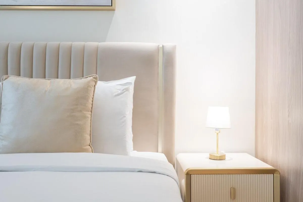 Elegant 1Bhk By Czechin Luxe Stay With Pool And Gym Dubai Apartment