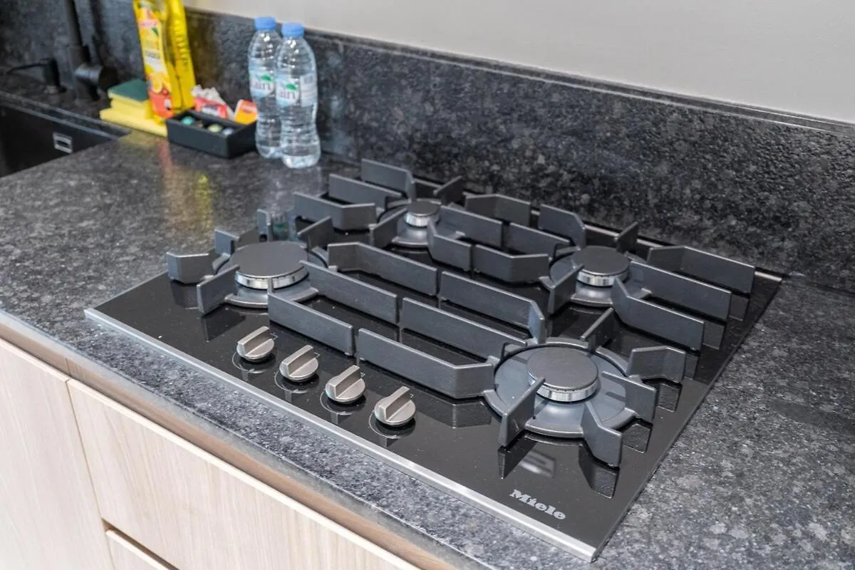 Elegant 1Bhk By Czechin Luxe Stay With Pool And Gym Dubai 0*,  United Arab Emirates