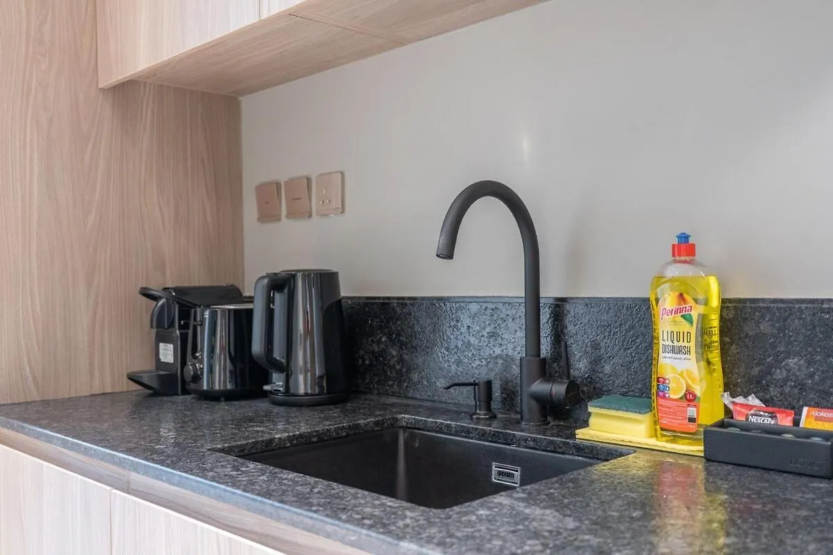 Elegant 1Bhk By Czechin Luxe Stay With Pool And Gym Dubai Apartment