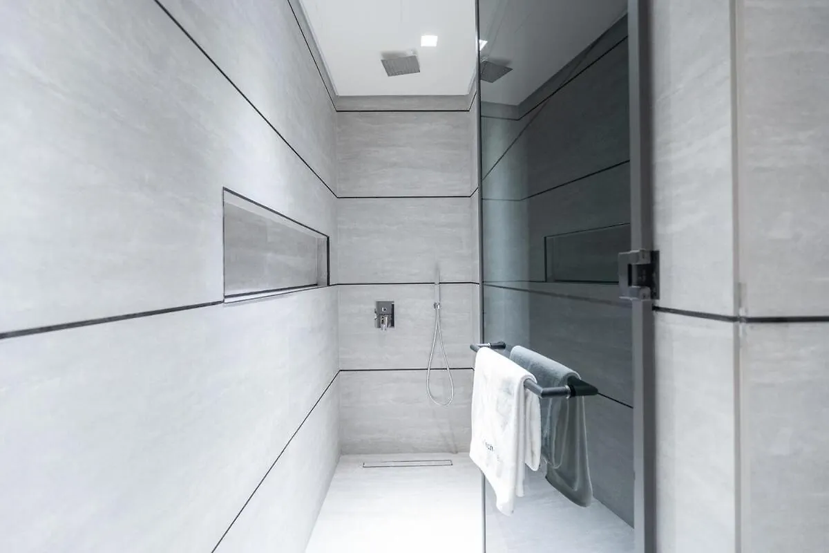 Elegant 1Bhk By Czechin Luxe Stay With Pool And Gym Dubai Apartment