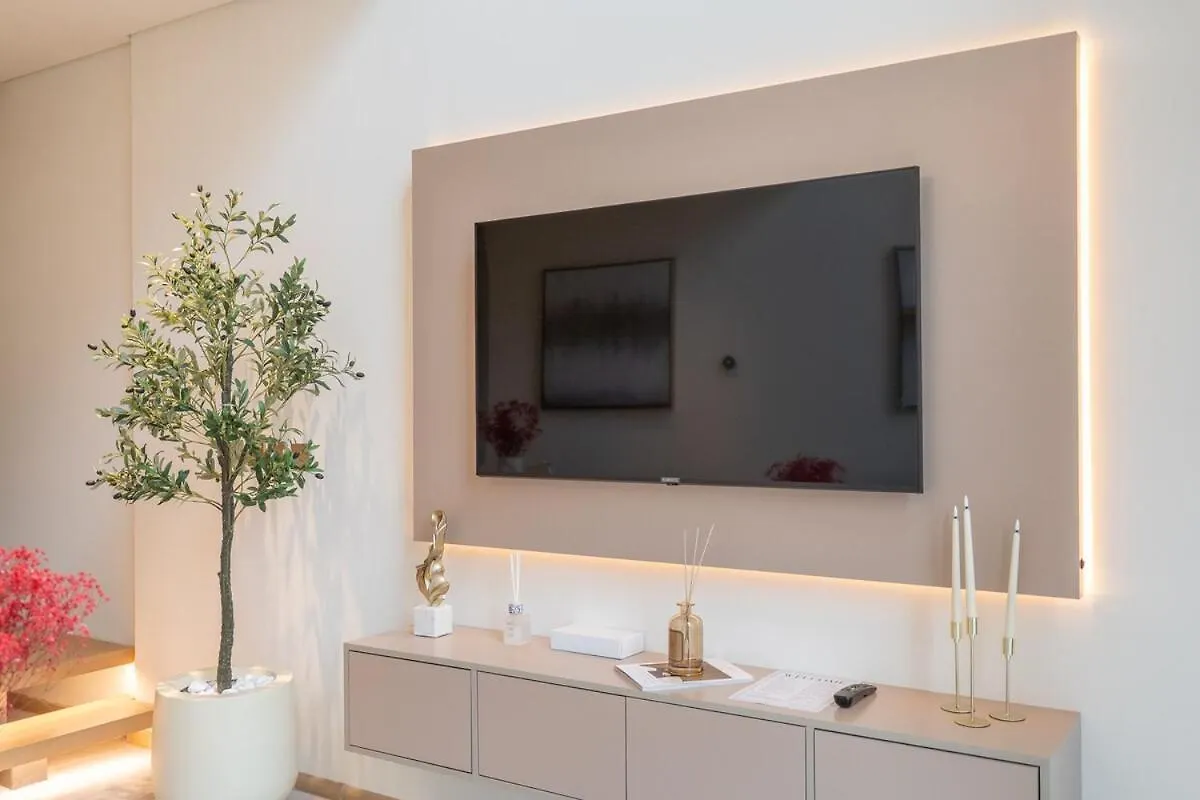 Elegant 1Bhk By Czechin Luxe Stay With Pool And Gym Dubai